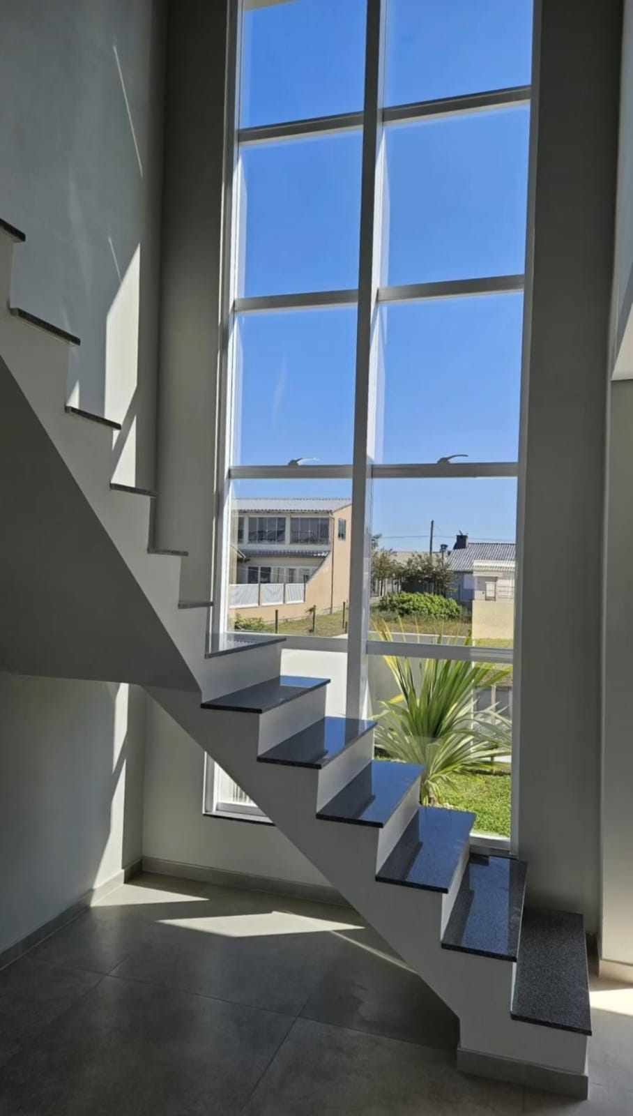 Sobrado à Venda no bairro Turimar