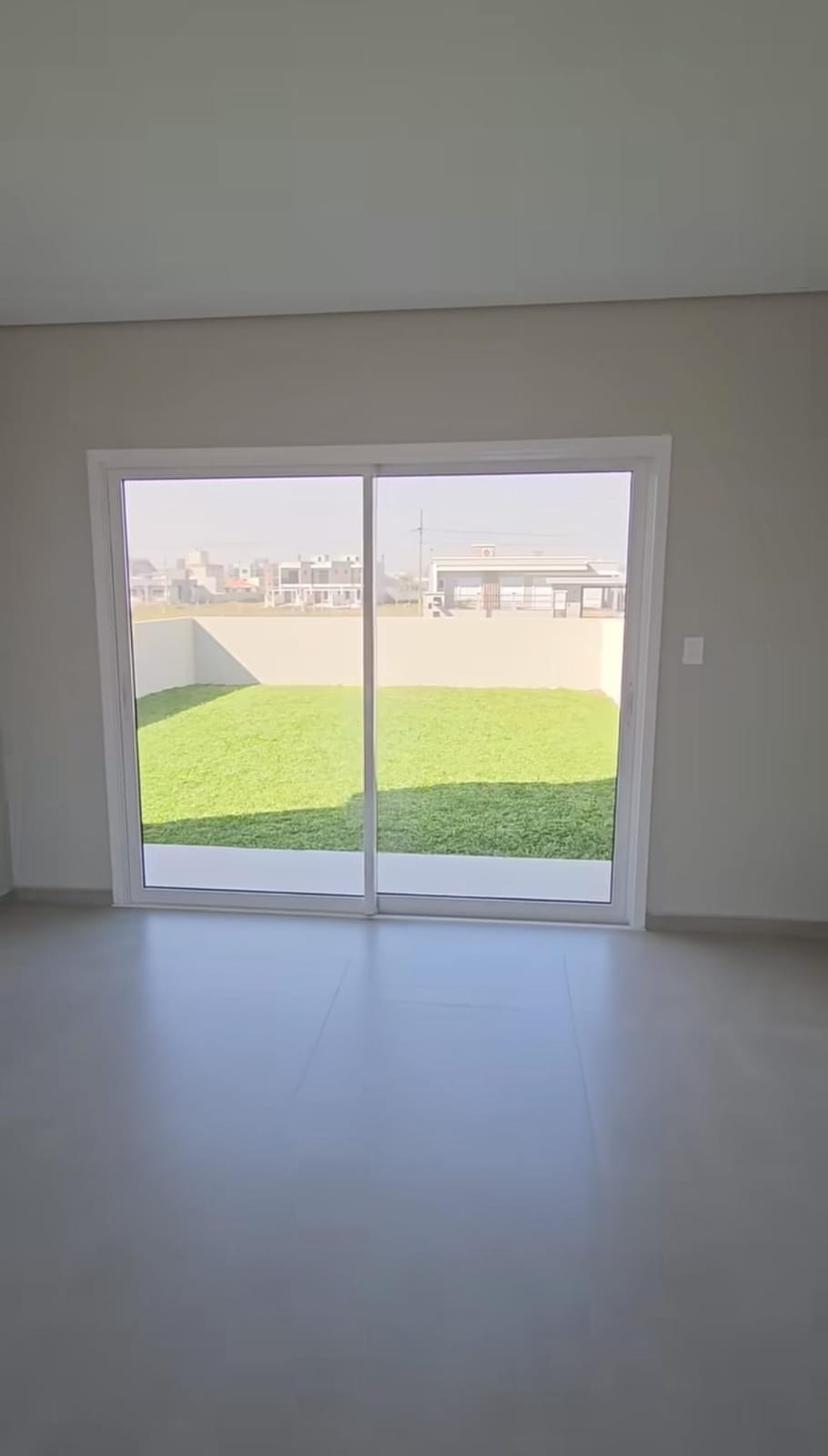 Sobrado à Venda no bairro Turimar