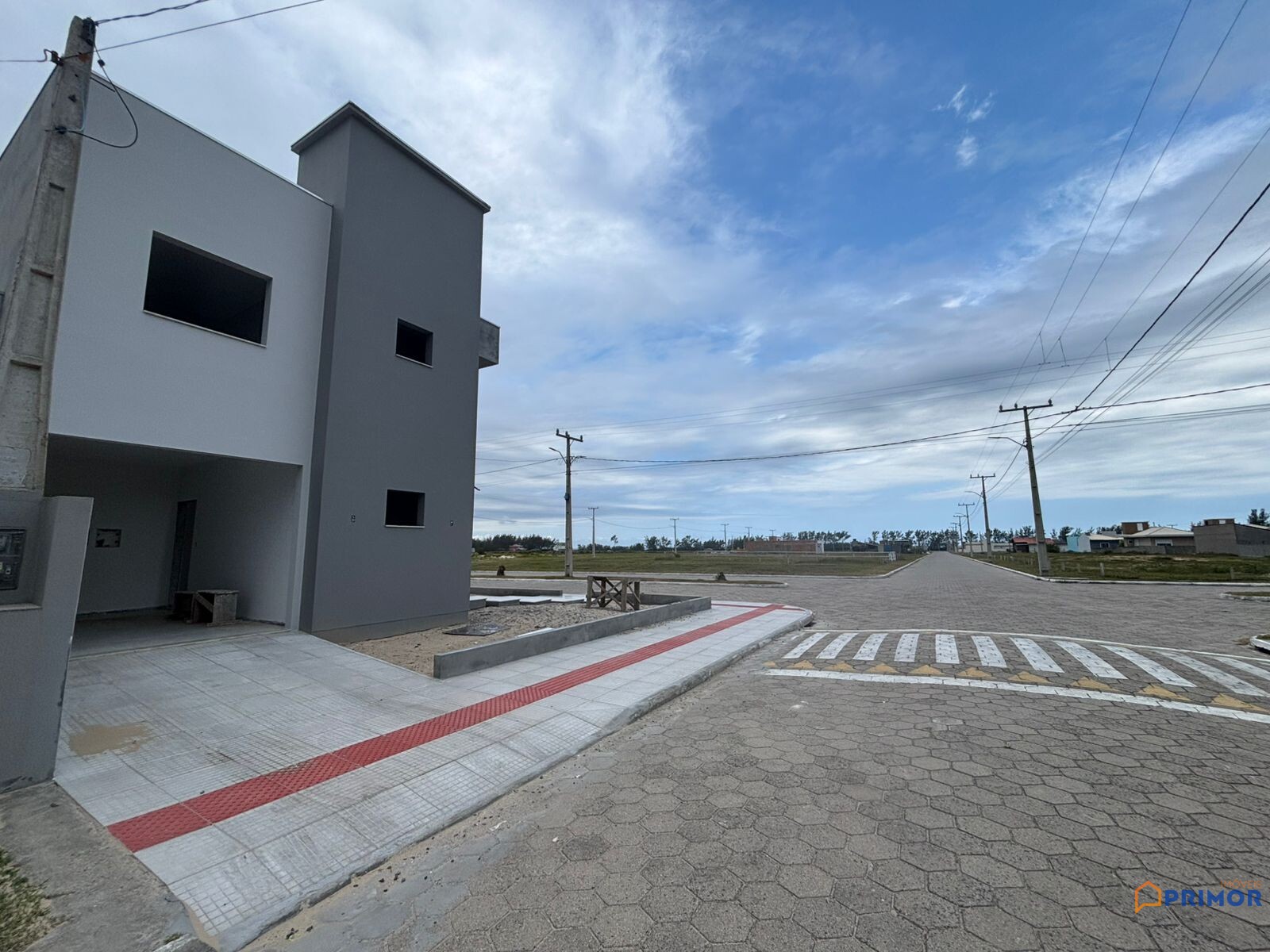 Sobrado Alto Padrão a Poucos Passos do Mar